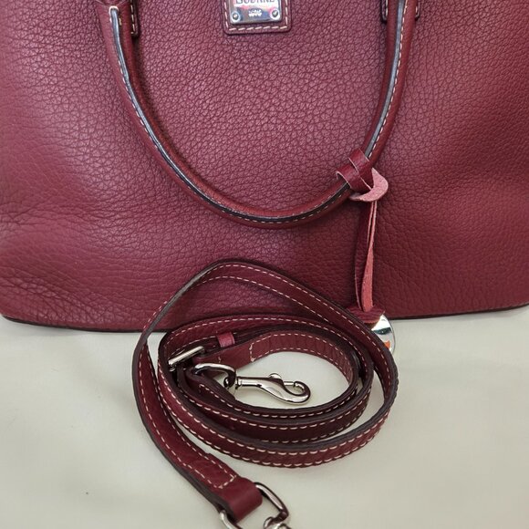 Dooney & Bourke Pebble Grain Zip Zip Satchel Burgundy Wine Leather Crossbody Sho - Picture 7 of 8